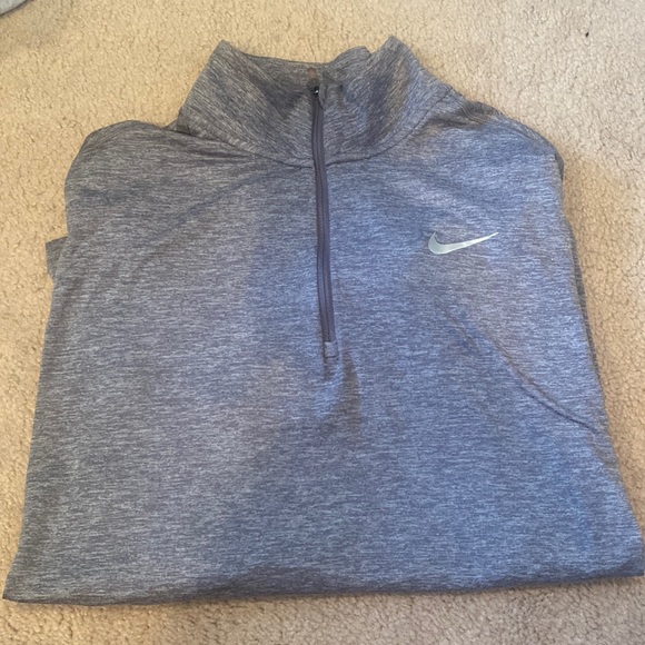 Nike Dri-Fit half zip - Picture 1 of 3